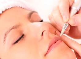 La depilación electrica se produce gracias a la acción de quemar pelo a pelo, a través de la utilización de una aguja finisima que se introduce en la una vez que haya podido evaluar su caso, el medico utilizando el electrocoagulador unido a un boligrafo, introducirá en el folículo una aguja muy fina. Depilacion Electrica Es Realmente Permanente Mejores Consejos