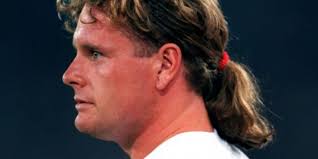 Anche la lazio rivolge gli auguri al leggendario ex centrocampista biancoceleste. Team 33 Paul Gascoigne 39 S Lazio Spell Under The Spotlight Www 98fm Com