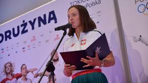 Tym razem nie tata ani nie siostra, a mama igi świątek podzieliła się ze światem informacjami na temat tegorocznej triumfatorki turnieju tenisowego roland. Tokio 2020 Iga Swiatek Kajakarze Zeglarze I Wioslarze Po Slubowaniu Olimpijskim Polsat Sport