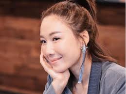 Dramacool will always be the first to have the episode so please bookmark and add us on facebook for update!!! Selena Lee Surprised By Reception To Barrack O Karma Dramasian Asian Entertainment News