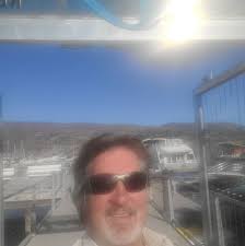 Who can rebuild a deck in West Kelowna?