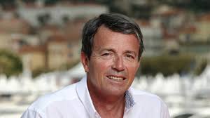 Voiles et Voiliers de décembre en kiosque