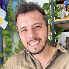 Bruce Findlay /power to the people 🕊✌ (@brucerisk)