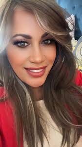 🎙️✨ LATÍN DIVA SHOW: AMOR PROPIO ✨🎙️, Con nuestras invitadas especiales:,  👩‍⚕️ Dra. Sofía Herrera