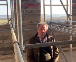 Jeremy clarkson's reviews on driving.co.uk. Jeremy Clarkson Millionaire Host Struggling Living In World S Smallest Cottage On Farm Celebrity News Showbiz Tv Express Co Uk