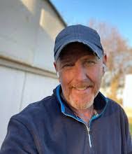 Shawn Hoyle's Instagram, Twitter & Facebook