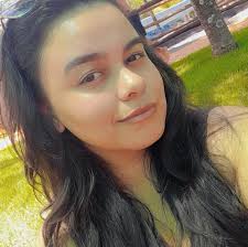 Jessica Loana updated her profile picture.