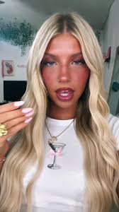 zoë🧴 (@zoe_mirabel)'s video of extensions hair