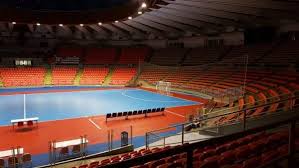 Sama seperti lapangan futsal biasa, lapangan futsal mini juga dapat dibangun pada area indoor bola futsal berbeda dari bola untuk olahraga sepak bola. Ukuran Lapangan Futsal Beserta Gambar Dan Keterangannya Lengkap