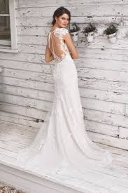Luxus hochzeitskleid spitze 2899302 weddbook weddbook.com. Brautkleid Mit Spitze Und Tattoo Effekt Von Lillian West Modell 66048 Heiraten Mit Braut De
