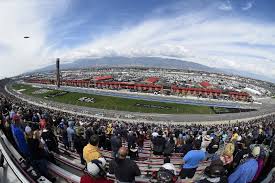 Fontana ( /fɒntænə/) is a city of almost 200,000 residents in san bernardino county, california. Umbau In Fontana Aus Superspeedway Soll Short Track Werden