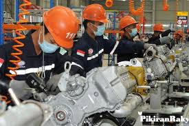 Pemberian nama perusahaan dengan dasar indonesia seperti perusahaan sinar maju nusantara, perusahaan haikal nusantara indonesia dan sejenisnya, atau cv. Dampak Pabrik Otomotif Tutup Kerugian Industri Kecil Bisa Tembus Rp 2 Miliar Pikiran Rakyat Com