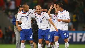 منتخب هولندا في كأس العالم أستحق لقب المنتخب السئ الحظ كونه وصل للمباراة النهائية ثلاث مرات أعوام 1974 وعام 1978 وعام 2010 ، بينما فاز بالمركز الثالث عام 2014 والمركز الرابع. ÙƒØ£Ø³ Ø§Ù„Ø¹Ø§Ù„Ù… Fifa 2010 Ø£Ø®Ø¨Ø§Ø± Ø±ÙˆØ¨Ù† Ø§Ù„Ø¹Ø§Ø¦Ø¯ ÙŠØªØ·Ù„Ø¹ Ù‚Ø¯Ù…Ø§ Ù„Ù…ÙˆØ§Ø¬Ù‡Ø© Ø³Ù„ÙˆÙØ§ÙƒÙŠØ§ Fifa Com