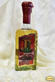Tequila Jr 100 De Agave Anejo Elaborado En Jalisco Ha Reposado Por 12 Meses En Barricas De Roble Blanco Traidas Desde Kentucky Tequila Mezcal Liquor