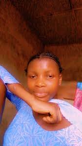 Anyone please edit my photos please 🥹