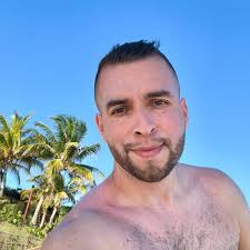 Brian Silvestre's Instagram, Twitter & Facebook