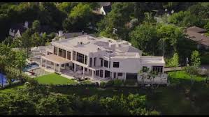 Space Jam A New Legacy Is That Lebron James Real Court Family
