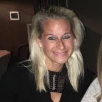 Angela Erdmann's Instagram, Twitter & Facebook