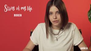 Gina pistol şi smiley vor deveni, în doar patru luni, părinţii unei fetiţe iar asta le umple inima de fericire. Exclusiv Roxen Ne Spune Povestea VieÈ›ii Ei Vedete Video Unica Ro