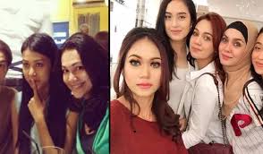 Masih belum reda mengenai gambar mesra emma maembong tidak bertudung bersama syed abdullah, tular lagi gambar baru berikutan itu, emma membuat permohonan maaf secara terbuka di atas kesilapannya kerana tidak bertudung. Rupa Rupanya Ini 5 Keluarga Adik Beradik Yang Femes Di Malaysia Suara Viral Malaysia