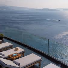 This is very important if it is your first visit to santorini. Luxury Suites Boutique Hotel Oia Santorini Nostos Apartments
