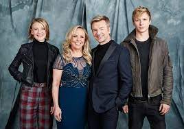 Christopher dean family, childhood, life achievements, facts, wiki and bio of 2017. Torvill And Dean Meet The Actors Who Play Them In Christmas Special Mirror Online