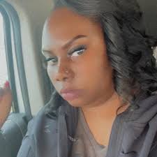 A woman was removed from a 36th District Zoom court courtroom after showing  up late and making a peanut butter and jelly sandwich during her hearing.  Read more:  themetrodetroitnews.com/woman-removed-from-detroit-courtroom-after-arriving-late-making-pb  ...