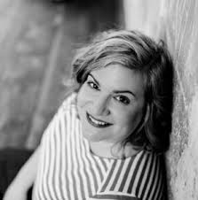 Lisa Bitzer's Instagram, Twitter & Facebook