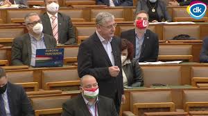 Kerület egy jó részét fedi le. Furjes Balazs Szerint Gyurcsany Reszegen Fenyegetozott A Parlamentben 168 Hu