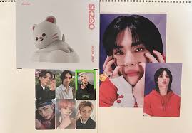 Skzoo Jiniret Mood Lamp with mini posters and photocards set