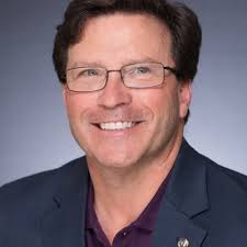 Planet Fitness stock plunges as CEO abruptly steps down, surprising Wall…