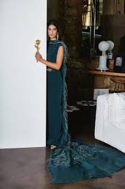 قصة نجاح الفنانة كارمن بصيبص بدئا من صور اطلالاتها حتي زواجها the success story of carmen bsaibes starts from the photos o fashion maxi dress dresses