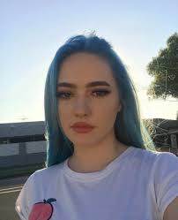 Blue_hair bluehair bluehairgirl bluehairedgirl bluehaired blue_haired_girl originalcharacter originalcharacteroc originalcharacters original. Pin On Pretty People