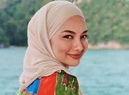04:41 skandal jilbab pink viral 2019 full xhamster, arabic, asians, facial, scandal, cumshot, indonesia, 4 weeks. 4 Gaya Noor Neelofa Gigi Hadid Berhijab Dari Negeri Jiran Okezone Lifestyle