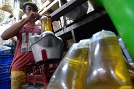 Sania minyak goreng 2 liter rp. Harga Eceran Minyak Goreng Tinggi Koran Tempo Co