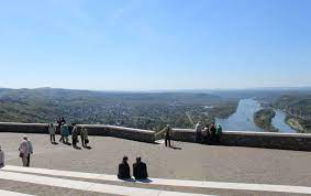 Blick in richtung bonn vom schloss drachenfels. Fur Euch Bestiegen Der Drachenfels Bundesstadt Com