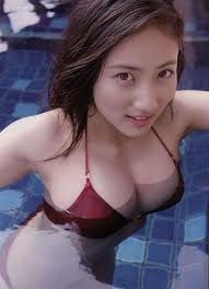 入江紗綾 : グラビア画像