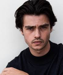 Dave Mallard's Instagram, Twitter & Facebook