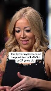 Lindsey Snyder's Instagram, Twitter & Facebook