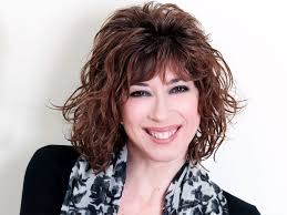 Veronica pivetti is an italian actress and voice actress who has done voice work for italian dub of the adventures of sonic the hedgehog television series and the sonic the hedgehog television series. Veronica Pivetti Eta Marito Compagna Carriera Dragon Ball Malattia Tutto Su Di Lei Foto Puglia24news It