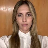 60+ perfiles de «Vicky Rossi»