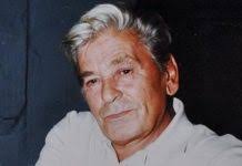 Mark Simoni: Era fluturoi këmishën e saj të natës...