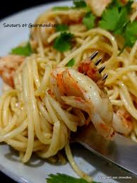 Linguine alle vongole, linguine aux palourdes, recette extraite du livre a l'italienne aux editions le chêne. Spaghetti Aux Crevettes Ail Et Citron Recettes De Cuisine Spaghetti Aux Crevettes Crevette Recette