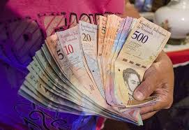 Imagine going to the store and finding that nothing has a price tag on it. Venezuela S Accumulated Inflation In 2020 Was 2 959 8 According To The Bcv Atalayar Las Claves Del Mundo En Tus Manos