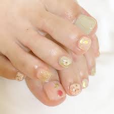 つま先から美女に フラワーフットネイル が女っぽ可愛い フラワーフットネイル ネイル 押し花フットネイル