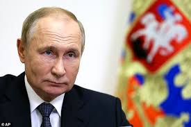 Fears of Russian influence in Tory race for No10: GCHQ warns hackers could  target online vote