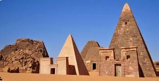 عاصمة جمهوريّة السودان هي مدينة الخرطوم والتي أنشأت عند التقاء نهريّ النيل الأبيض بالأزرق ليجتمعا ويشكّلا نهر النيل. Ø§ÙØ¶Ù„ Ù…Ù†Ø§Ø·Ù‚ Ø§Ù„Ø³ÙŠØ§Ø­Ø© ÙÙ‰ Ø§Ù„Ø³ÙˆØ¯Ø§Ù† ÙƒÙ„ÙŠÙƒ Ø¨Ø±Ø³ Ø§Ù„Ø³ÙˆØ¯Ø§Ù†