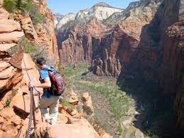 I watched youtube videos as i was considering whether i other hikers were talking about the woman's death. Nineteen Year Old Zion National Park Concessions Worker Killed In Fall From Angels Landing