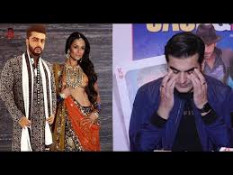 Bollywoodbai arjun kapoor f!ghts with wife malaika arora for wearing 0pen saree at armaan arjun kapoor's grandmother wanted this actress to be his wife arjun kapoor is happily in a. Arbaaz Khan Emotional When Reporter Said Wife Malaika Arora S Marriage With Arjun Kapoor News Youtube