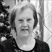 Ellen Irving's Instagram, Twitter & Facebook